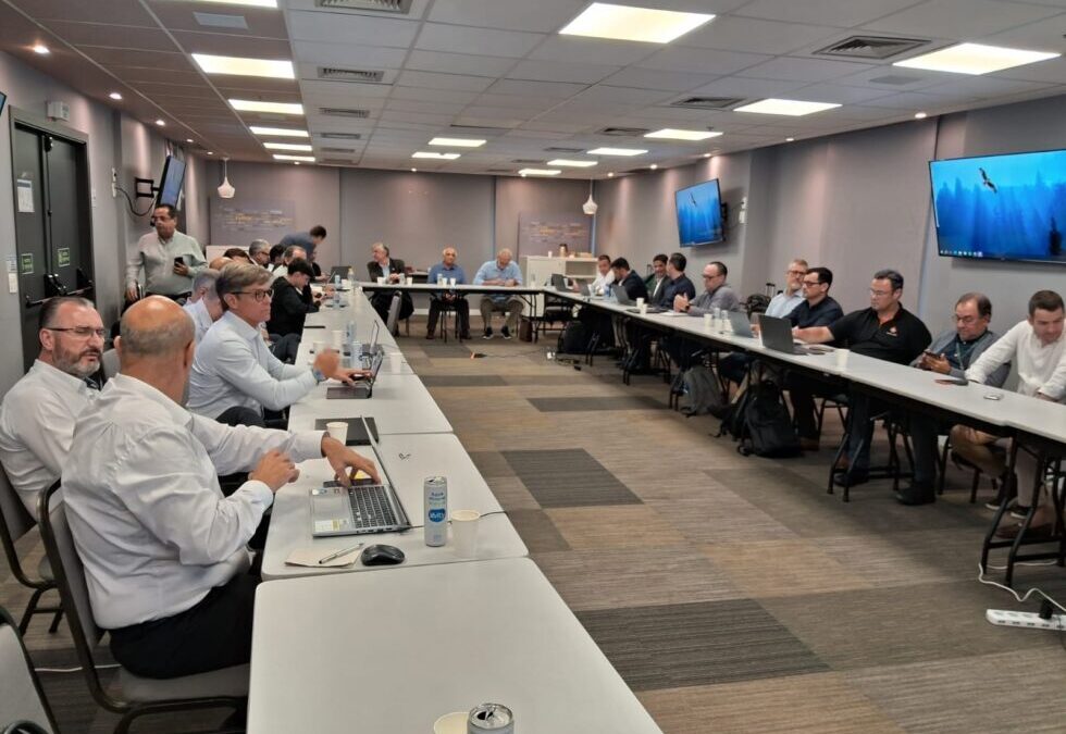 Associadas BRASILCOM se reúnem em São Paulo no primeiro encontro presencial do ano